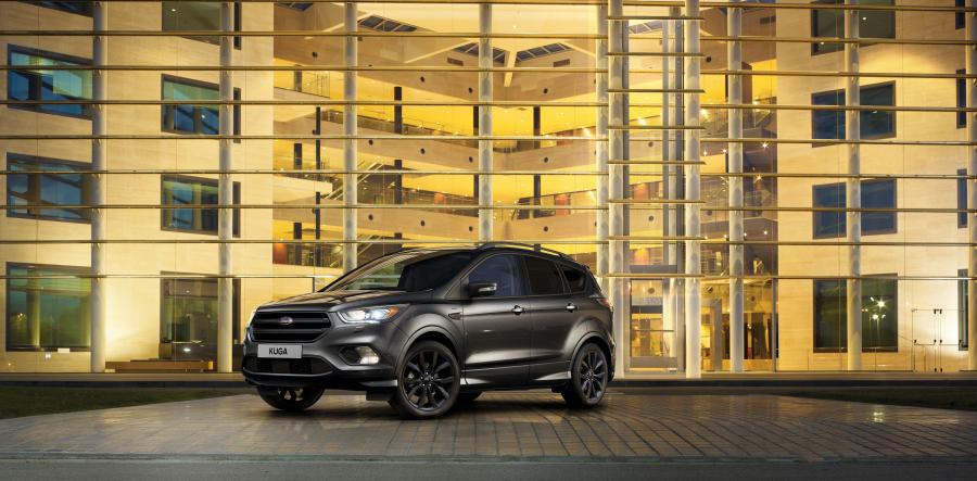  Ford Kuga ST-Line 2016 года  (фото 2 из 32)